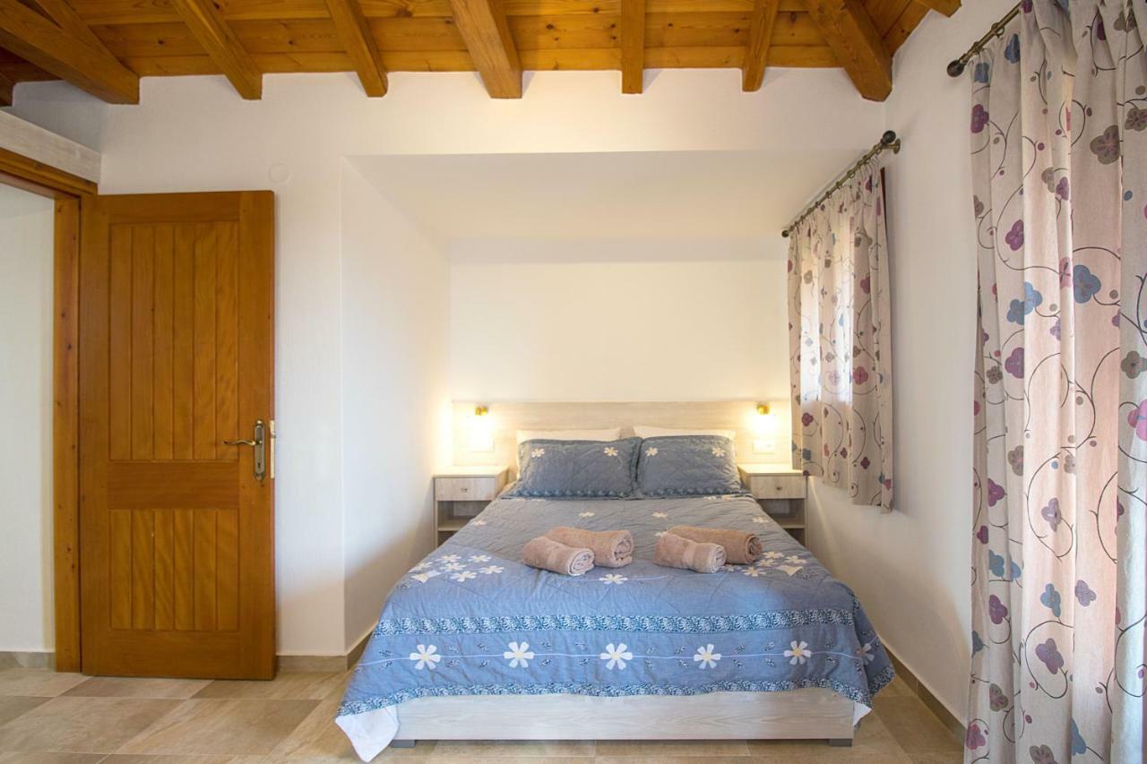 Armamento Villa Moni Evaggelistrias Exteriör bild